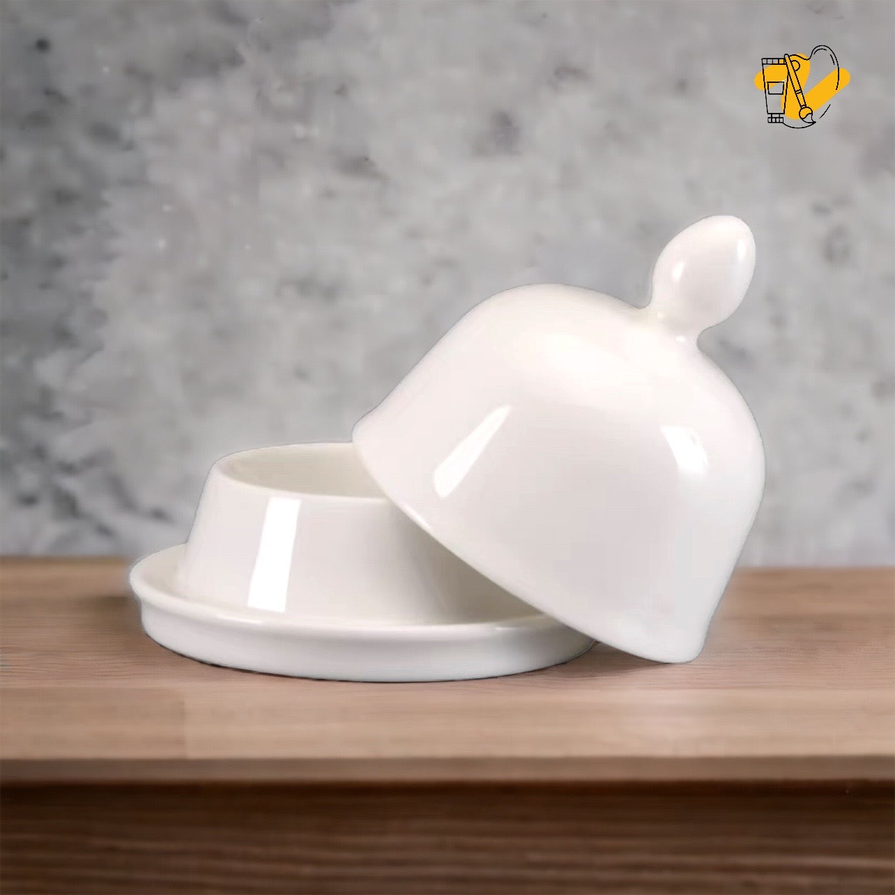 ボーンチャイナ ラウンド バターディッシュ 蓋付き