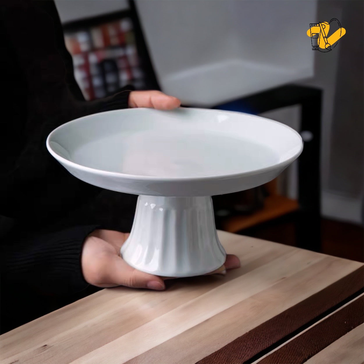 Tassel Design Compote Cake Stand